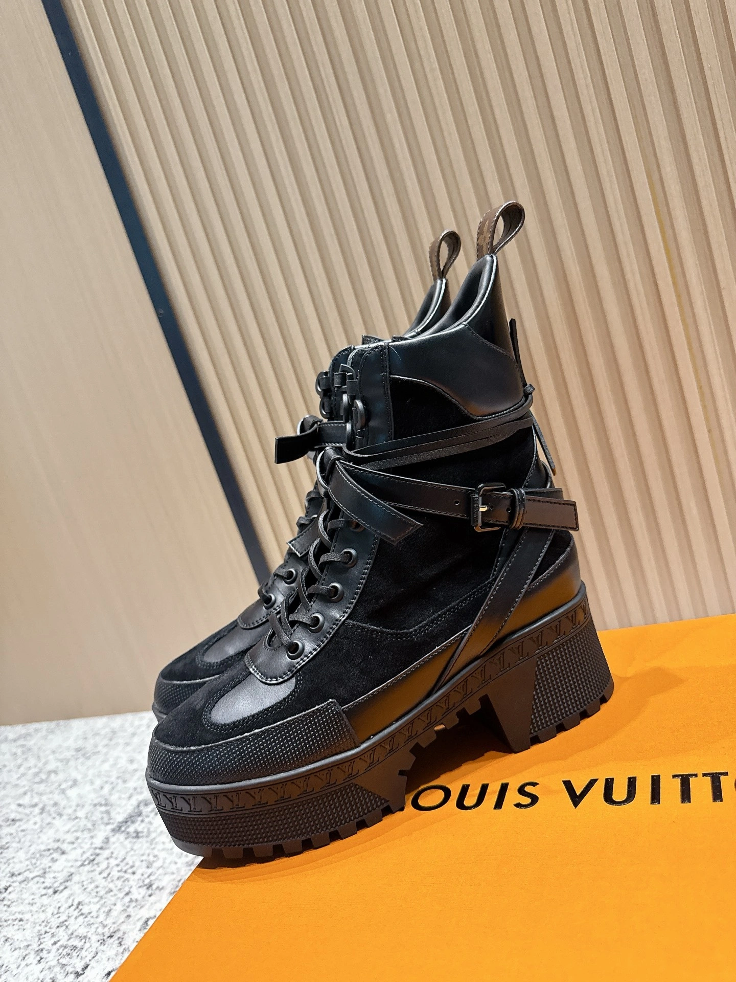 COCO-- 8V 1AD25D cowhide Heel height ：7cm Waterproof：3.5cm item:E-X362J2916
